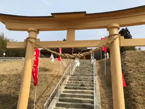 白根三吉神社の鳥居