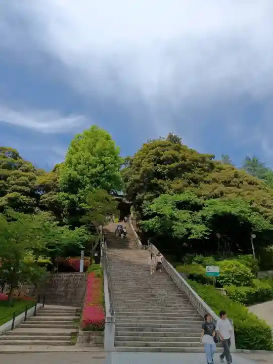宇都宮二荒山神社の{uncategorized: "未分類", other: "その他", undefined: "問題あり", building: "その他建物", grave: "お墓", sacred_gate: "鳥居", guardian: "狛犬", statue: "像", buddha: "仏像", history: "歴史", nature: "自然", garden: "庭園", animal: "動物", pagoda: "塔", temizu: "手水舎", mountain_gate: "山門・神門", sanctuary: "本殿・本堂", subordinate: "末社・摂社", art: "芸術", scenery: "景色", jizo: "地蔵", ema: "絵馬", goshuin: "御朱印", omikuji: "おみくじ", items: "授与品その他", amulet: "お守り", goshuincho: "御朱印帳", eats: "食事", festival: "お祭り", votive_dance: "神楽", shichigosan: "七五三参", wedding: "結婚式", experience: "体験その他", initially: "初詣", around: "周辺", anti_infection: "感染症対策"}