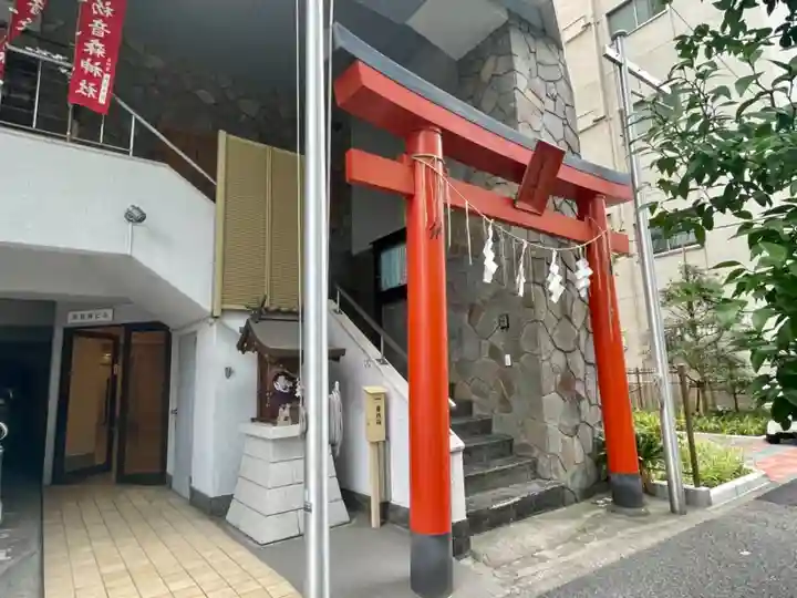 初音森神社の鳥居