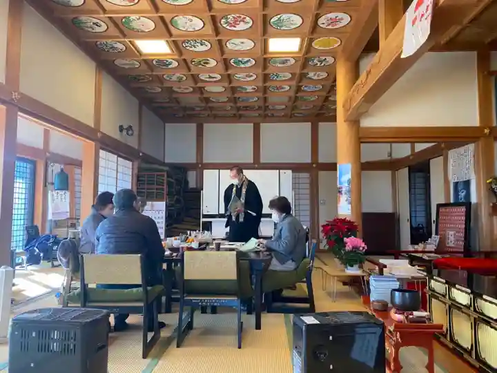 法話と天井絵の寺 観音寺(徳島県)