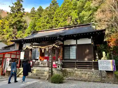 山寺日枝神社の本殿・本堂