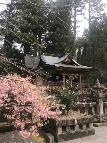 宇奈岐日女神社の本殿