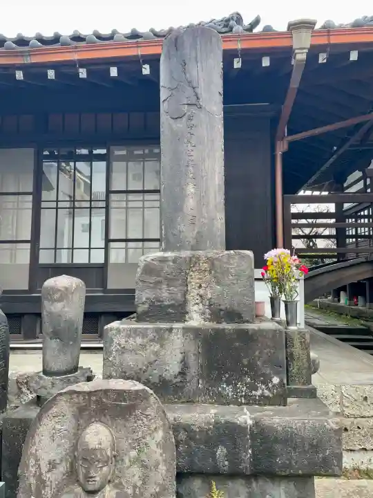 浄心寺の{uncategorized: "未分類", other: "その他", undefined: "問題あり", building: "その他建物", grave: "お墓", sacred_gate: "鳥居", guardian: "狛犬", statue: "像", buddha: "仏像", history: "歴史", nature: "自然", garden: "庭園", animal: "動物", pagoda: "塔", temizu: "手水舎", mountain_gate: "山門・神門", sanctuary: "本殿・本堂", subordinate: "末社・摂社", art: "芸術", scenery: "景色", jizo: "地蔵", ema: "絵馬", goshuin: "御朱印", omikuji: "おみくじ", items: "授与品その他", amulet: "お守り", goshuincho: "御朱印帳", eats: "食事", festival: "お祭り", votive_dance: "神楽", shichigosan: "七五三参", wedding: "結婚式", experience: "体験その他", initially: "初詣", around: "周辺", anti_infection: "感染症対策"}