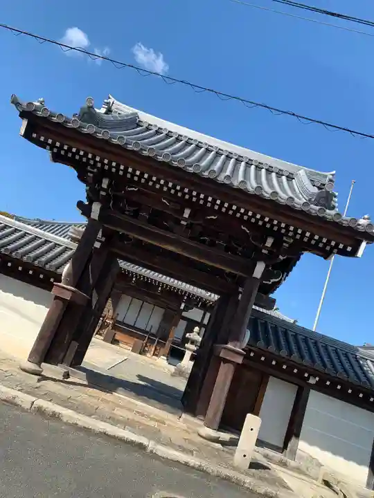 信光寺の山門・神門