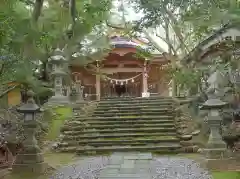 須須神社の本殿