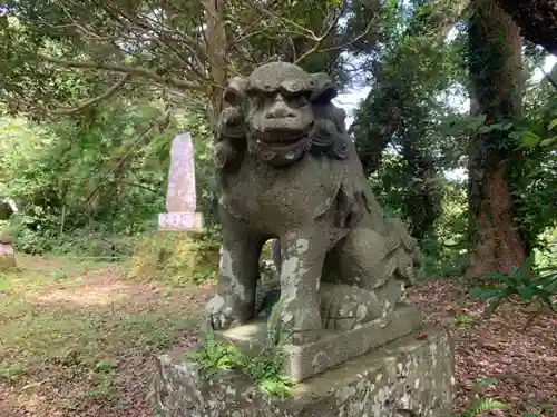 熊野神社の狛犬