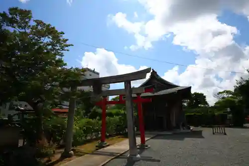 普門院の鳥居