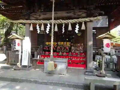 座間神社の本殿・本堂