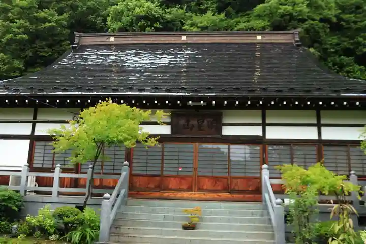 長命寺の本殿・本堂