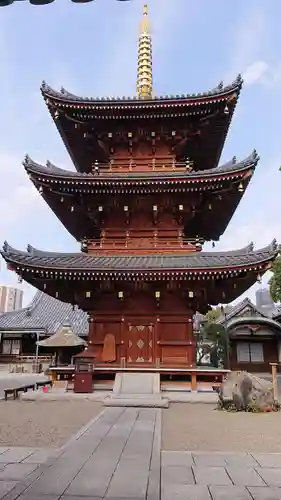 法楽寺の塔