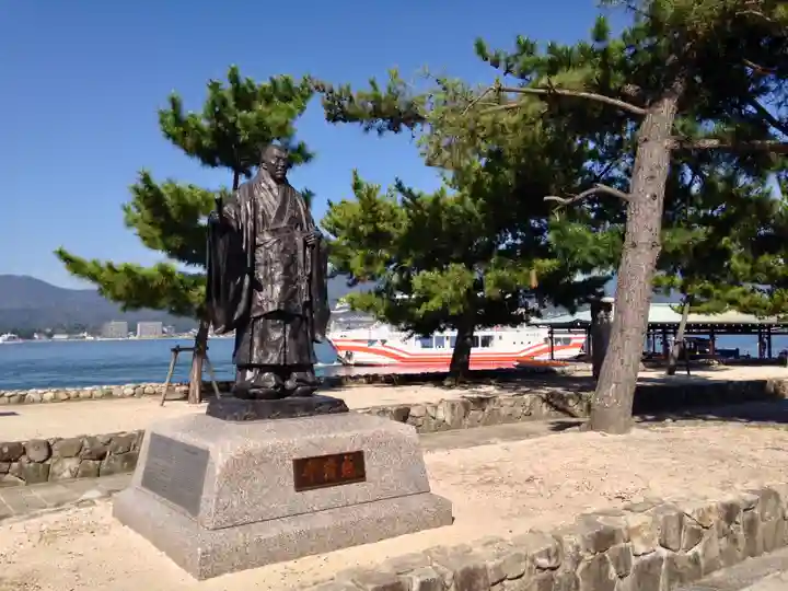 厳島神社(広島県)