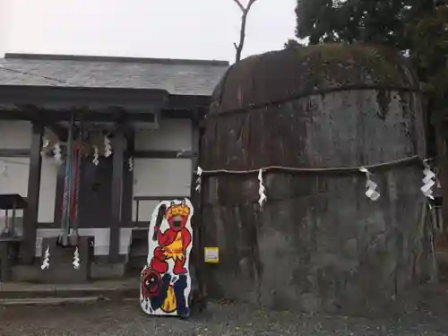 三ツ石神社の建物その他