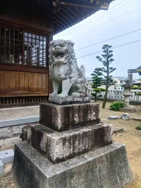 八幡神社の{uncategorized: "未分類", other: "その他", undefined: "問題あり", building: "その他建物", grave: "お墓", sacred_gate: "鳥居", guardian: "狛犬", statue: "像", buddha: "仏像", history: "歴史", nature: "自然", garden: "庭園", animal: "動物", pagoda: "塔", temizu: "手水舎", mountain_gate: "山門・神門", sanctuary: "本殿・本堂", subordinate: "末社・摂社", art: "芸術", scenery: "景色", jizo: "地蔵", ema: "絵馬", goshuin: "御朱印", omikuji: "おみくじ", items: "授与品その他", amulet: "お守り", goshuincho: "御朱印帳", eats: "食事", festival: "お祭り", votive_dance: "神楽", shichigosan: "七五三参", wedding: "結婚式", experience: "体験その他", initially: "初詣", around: "周辺", anti_infection: "感染症対策"}
