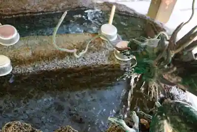 新倉富士浅間神社の手水舎