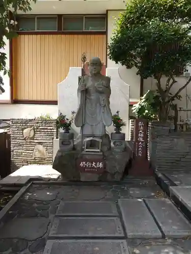 真福寺の像