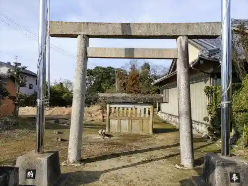 八龍社（葛木）の鳥居