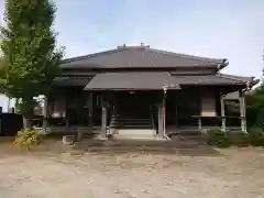 教泉寺の本殿