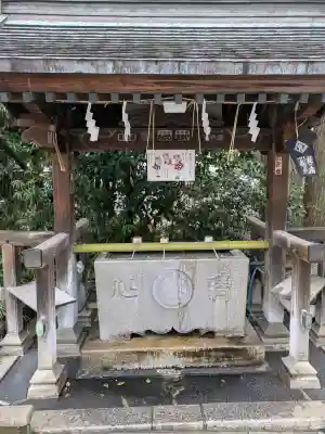 池袋御嶽神社の{uncategorized: "未分類", other: "その他", undefined: "問題あり", building: "その他建物", grave: "お墓", sacred_gate: "鳥居", guardian: "狛犬", statue: "像", buddha: "仏像", history: "歴史", nature: "自然", garden: "庭園", animal: "動物", pagoda: "塔", temizu: "手水舎", mountain_gate: "山門・神門", sanctuary: "本殿・本堂", subordinate: "末社・摂社", art: "芸術", scenery: "景色", jizo: "地蔵", ema: "絵馬", goshuin: "御朱印", omikuji: "おみくじ", items: "授与品その他", amulet: "お守り", goshuincho: "御朱印帳", eats: "食事", festival: "お祭り", votive_dance: "神楽", shichigosan: "七五三参", wedding: "結婚式", experience: "体験その他", initially: "初詣", around: "周辺", anti_infection: "感染症対策"}