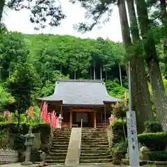 冨賀寺の本殿