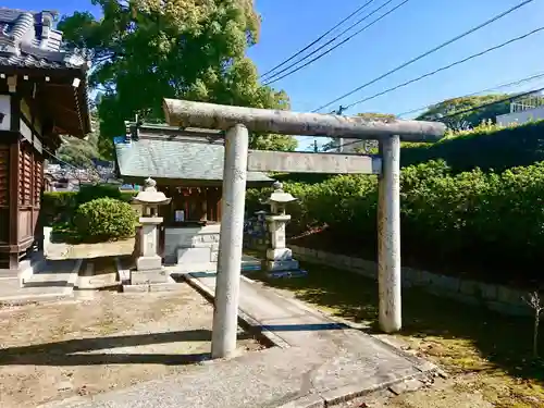 祐綏神社の鳥居