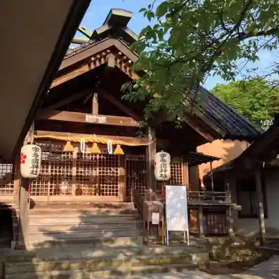 宇多須神社の本殿・本堂