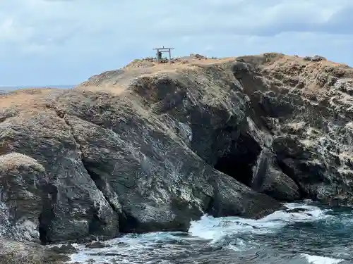 経島神社の{uncategorized: "未分類", other: "その他", undefined: "問題あり", building: "その他建物", grave: "お墓", sacred_gate: "鳥居", guardian: "狛犬", statue: "像", buddha: "仏像", history: "歴史", nature: "自然", garden: "庭園", animal: "動物", pagoda: "塔", temizu: "手水舎", mountain_gate: "山門・神門", sanctuary: "本殿・本堂", subordinate: "末社・摂社", art: "芸術", scenery: "景色", jizo: "地蔵", ema: "絵馬", goshuin: "御朱印", omikuji: "おみくじ", items: "授与品その他", amulet: "お守り", goshuincho: "御朱印帳", eats: "食事", festival: "お祭り", votive_dance: "神楽", shichigosan: "七五三参", wedding: "結婚式", experience: "体験その他", initially: "初詣", around: "周辺", anti_infection: "感染症対策"}