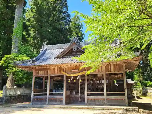 八幡神社の本殿・本堂