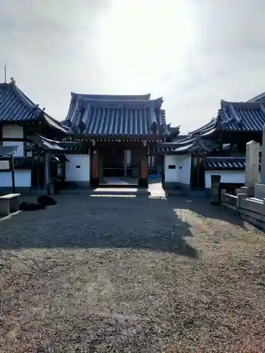 教安寺の山門