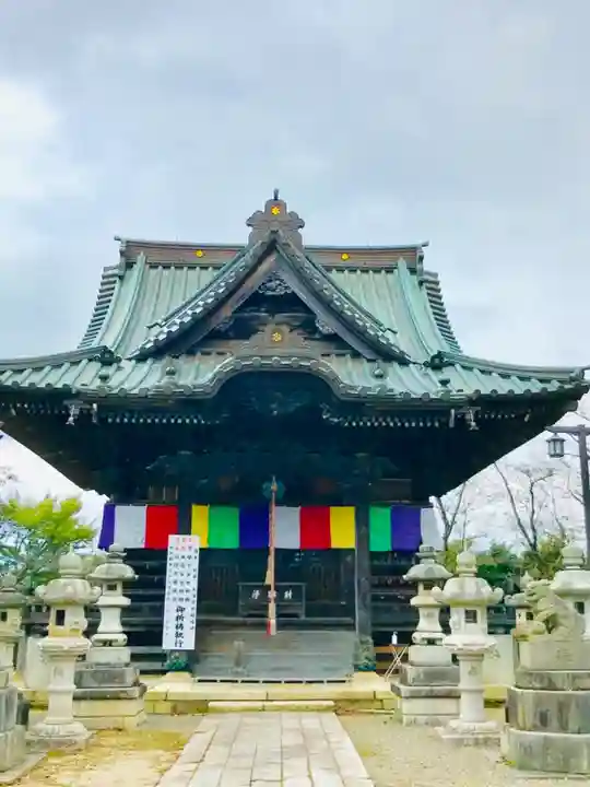 慶龍寺の本殿・本堂