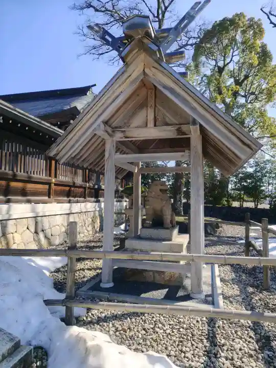 丹後一ノ宮 元伊勢 籠神社の{uncategorized: "未分類", other: "その他", undefined: "問題あり", building: "その他建物", grave: "お墓", sacred_gate: "鳥居", guardian: "狛犬", statue: "像", buddha: "仏像", history: "歴史", nature: "自然", garden: "庭園", animal: "動物", pagoda: "塔", temizu: "手水舎", mountain_gate: "山門・神門", sanctuary: "本殿・本堂", subordinate: "末社・摂社", art: "芸術", scenery: "景色", jizo: "地蔵", ema: "絵馬", goshuin: "御朱印", omikuji: "おみくじ", items: "授与品その他", amulet: "お守り", goshuincho: "御朱印帳", eats: "食事", festival: "お祭り", votive_dance: "神楽", shichigosan: "七五三参", wedding: "結婚式", experience: "体験その他", initially: "初詣", around: "周辺", anti_infection: "感染症対策"}