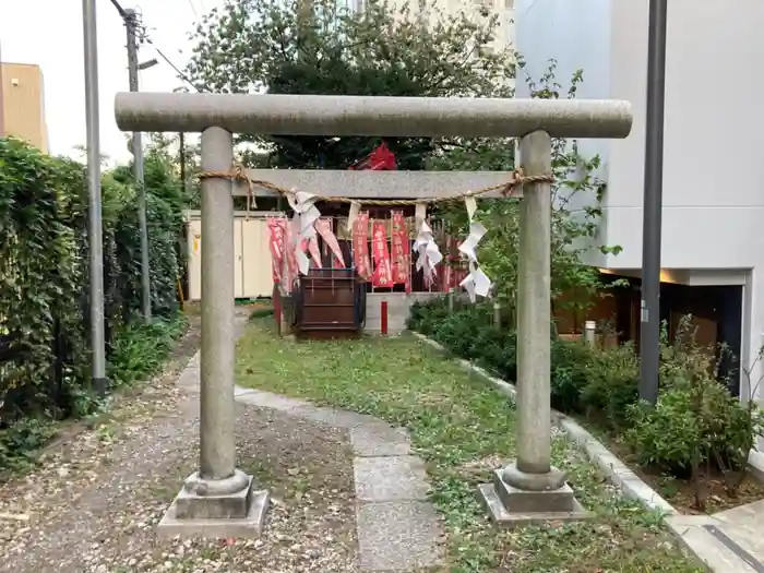 中本一稲荷神社の鳥居