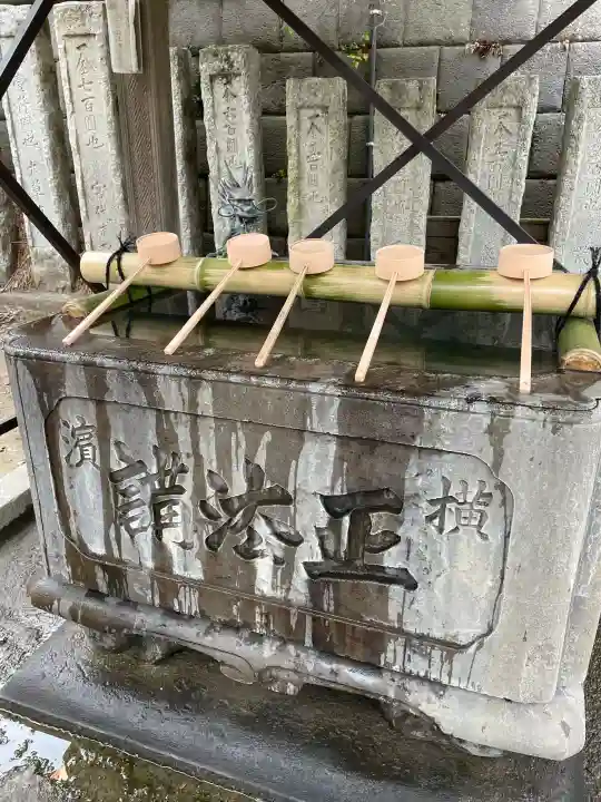 龍口寺の{uncategorized: "未分類", other: "その他", undefined: "問題あり", building: "その他建物", grave: "お墓", sacred_gate: "鳥居", guardian: "狛犬", statue: "像", buddha: "仏像", history: "歴史", nature: "自然", garden: "庭園", animal: "動物", pagoda: "塔", temizu: "手水舎", mountain_gate: "山門・神門", sanctuary: "本殿・本堂", subordinate: "末社・摂社", art: "芸術", scenery: "景色", jizo: "地蔵", ema: "絵馬", goshuin: "御朱印", omikuji: "おみくじ", items: "授与品その他", amulet: "お守り", goshuincho: "御朱印帳", eats: "食事", festival: "お祭り", votive_dance: "神楽", shichigosan: "七五三参", wedding: "結婚式", experience: "体験その他", initially: "初詣", around: "周辺", anti_infection: "感染症対策"}