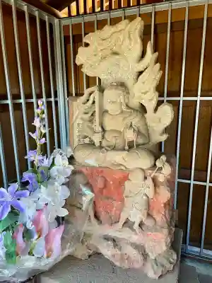 石川不動尊の{uncategorized: "未分類", other: "その他", undefined: "問題あり", building: "その他建物", grave: "お墓", sacred_gate: "鳥居", guardian: "狛犬", statue: "像", buddha: "仏像", history: "歴史", nature: "自然", garden: "庭園", animal: "動物", pagoda: "塔", temizu: "手水舎", mountain_gate: "山門・神門", sanctuary: "本殿・本堂", subordinate: "末社・摂社", art: "芸術", scenery: "景色", jizo: "地蔵", ema: "絵馬", goshuin: "御朱印", omikuji: "おみくじ", items: "授与品その他", amulet: "お守り", goshuincho: "御朱印帳", eats: "食事", festival: "お祭り", votive_dance: "神楽", shichigosan: "七五三参", wedding: "結婚式", experience: "体験その他", initially: "初詣", around: "周辺", anti_infection: "感染症対策"}