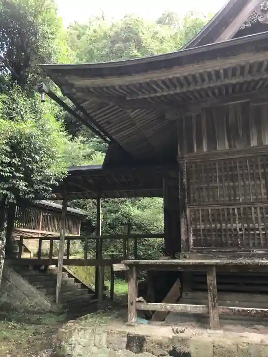 井戸神社の本殿・本堂