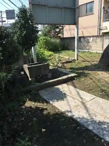 稲荷神社の手水舎