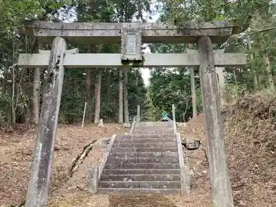 八社神社(笠方)の鳥居
