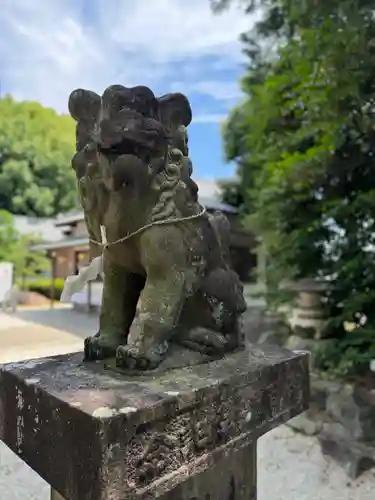 諏訪神社の狛犬