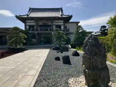 源心寺の{uncategorized: "未分類", other: "その他", undefined: "問題あり", building: "その他建物", grave: "お墓", sacred_gate: "鳥居", guardian: "狛犬", statue: "像", buddha: "仏像", history: "歴史", nature: "自然", garden: "庭園", animal: "動物", pagoda: "塔", temizu: "手水舎", mountain_gate: "山門・神門", sanctuary: "本殿・本堂", subordinate: "末社・摂社", art: "芸術", scenery: "景色", jizo: "地蔵", ema: "絵馬", goshuin: "御朱印", omikuji: "おみくじ", items: "授与品その他", amulet: "お守り", goshuincho: "御朱印帳", eats: "食事", festival: "お祭り", votive_dance: "神楽", shichigosan: "七五三参", wedding: "結婚式", experience: "体験その他", initially: "初詣", around: "周辺", anti_infection: "感染症対策"}