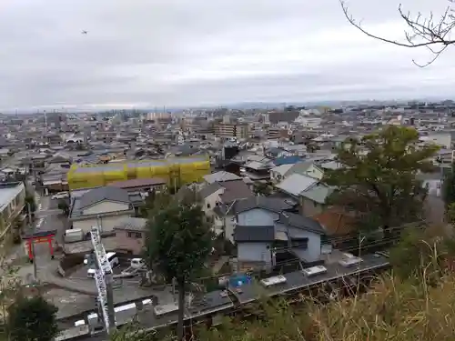 宝塚神社の景色