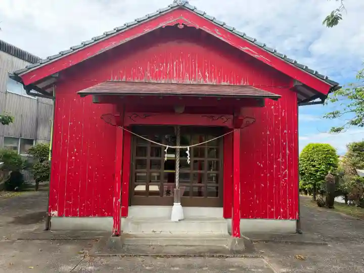 間水神社の{uncategorized: "未分類", other: "その他", undefined: "問題あり", building: "その他建物", grave: "お墓", sacred_gate: "鳥居", guardian: "狛犬", statue: "像", buddha: "仏像", history: "歴史", nature: "自然", garden: "庭園", animal: "動物", pagoda: "塔", temizu: "手水舎", mountain_gate: "山門・神門", sanctuary: "本殿・本堂", subordinate: "末社・摂社", art: "芸術", scenery: "景色", jizo: "地蔵", ema: "絵馬", goshuin: "御朱印", omikuji: "おみくじ", items: "授与品その他", amulet: "お守り", goshuincho: "御朱印帳", eats: "食事", festival: "お祭り", votive_dance: "神楽", shichigosan: "七五三参", wedding: "結婚式", experience: "体験その他", initially: "初詣", around: "周辺", anti_infection: "感染症対策"}