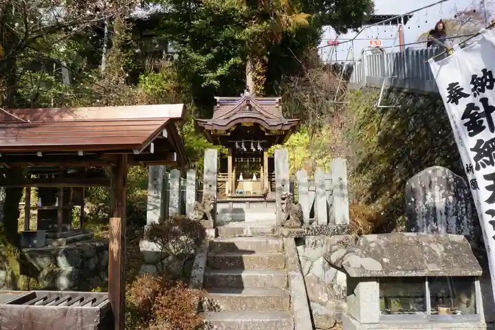 針綱神社の末社・摂社