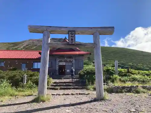 白山比咩神社　奥宮の鳥居