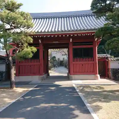 蓮永寺の山門・神門
