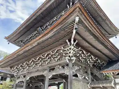 総持寺祖院の山門・神門