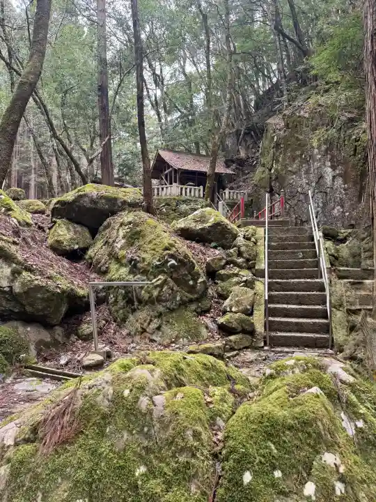 浄丸神社の{uncategorized: "未分類", other: "その他", undefined: "問題あり", building: "その他建物", grave: "お墓", sacred_gate: "鳥居", guardian: "狛犬", statue: "像", buddha: "仏像", history: "歴史", nature: "自然", garden: "庭園", animal: "動物", pagoda: "塔", temizu: "手水舎", mountain_gate: "山門・神門", sanctuary: "本殿・本堂", subordinate: "末社・摂社", art: "芸術", scenery: "景色", jizo: "地蔵", ema: "絵馬", goshuin: "御朱印", omikuji: "おみくじ", items: "授与品その他", amulet: "お守り", goshuincho: "御朱印帳", eats: "食事", festival: "お祭り", votive_dance: "神楽", shichigosan: "七五三参", wedding: "結婚式", experience: "体験その他", initially: "初詣", around: "周辺", anti_infection: "感染症対策"}