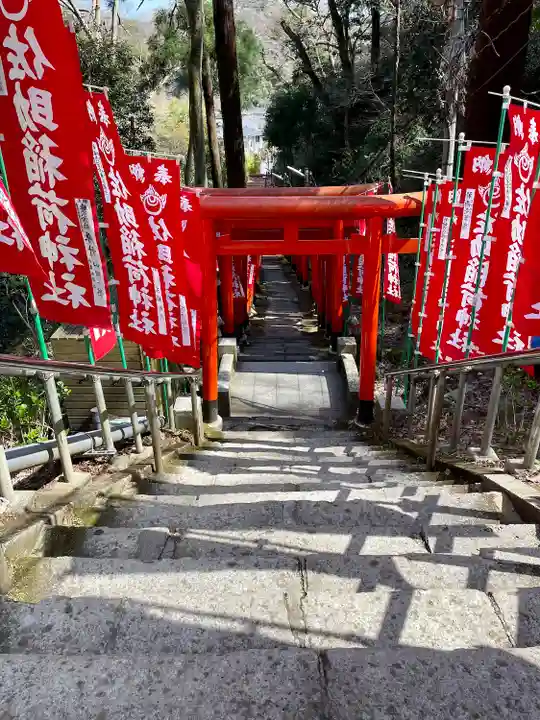 佐助稲荷神社の鳥居