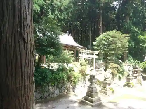 高天彦神社のその他建物