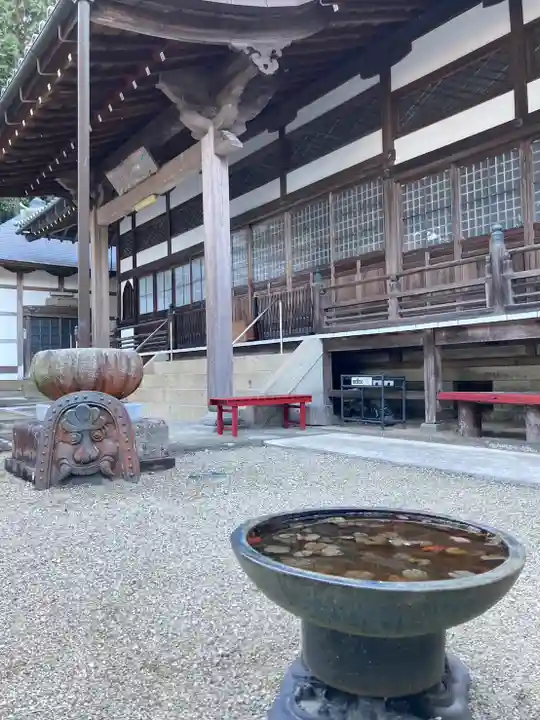 妙巌寺の本殿・本堂
