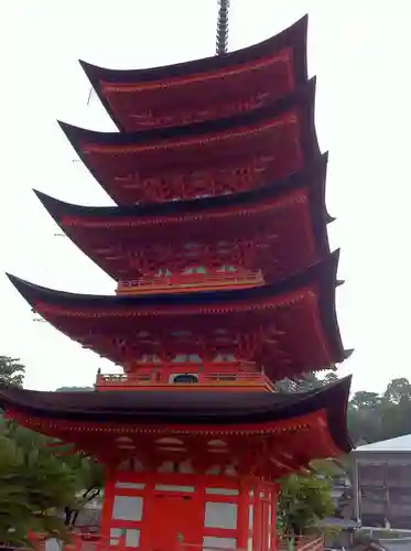 厳島神社の塔