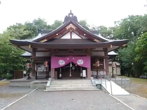 鷹栖神社の本殿・本堂